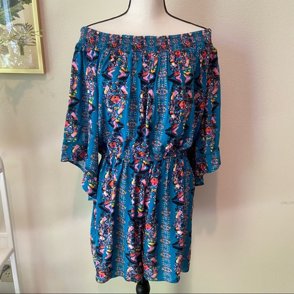 Bright Patterned Off Shoulder Bell Sleeve Romper - Picture 4 of 7